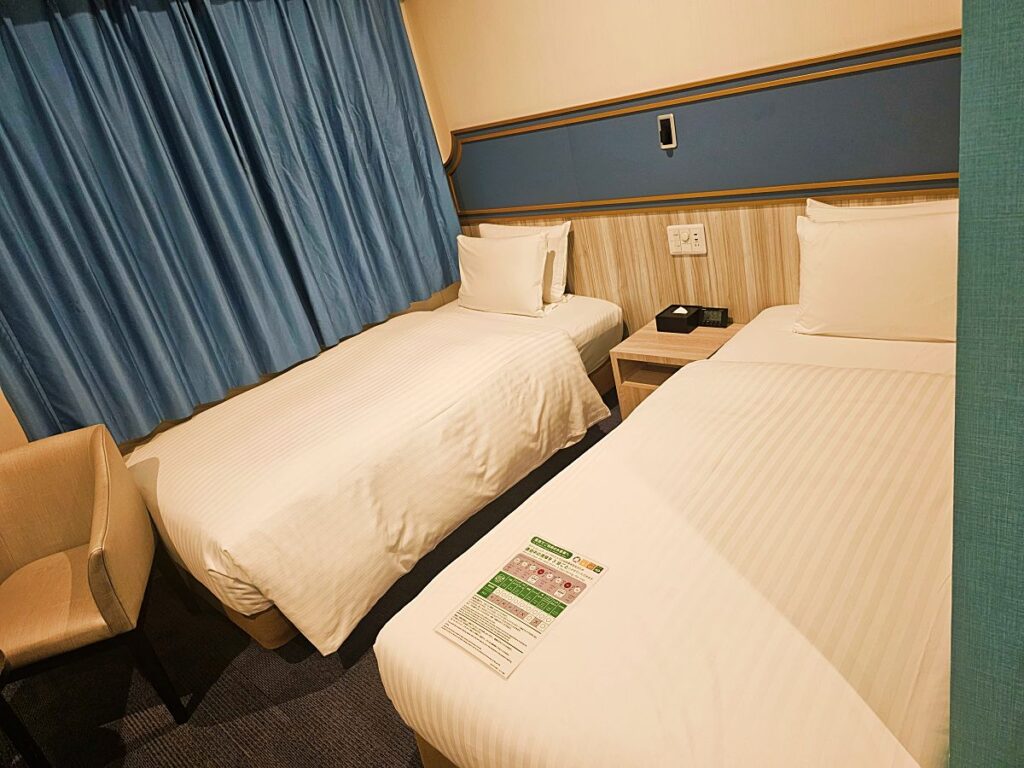 청결하고 넓은 공간의 호텔 윙 구마모토 트윈룸 객실